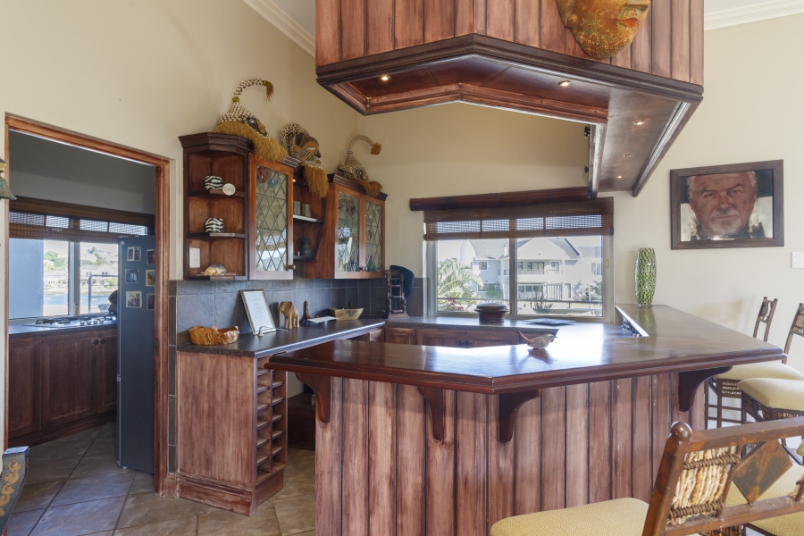 6 Bedroom Property for Sale in Royal Alfred Marina Eastern Cape